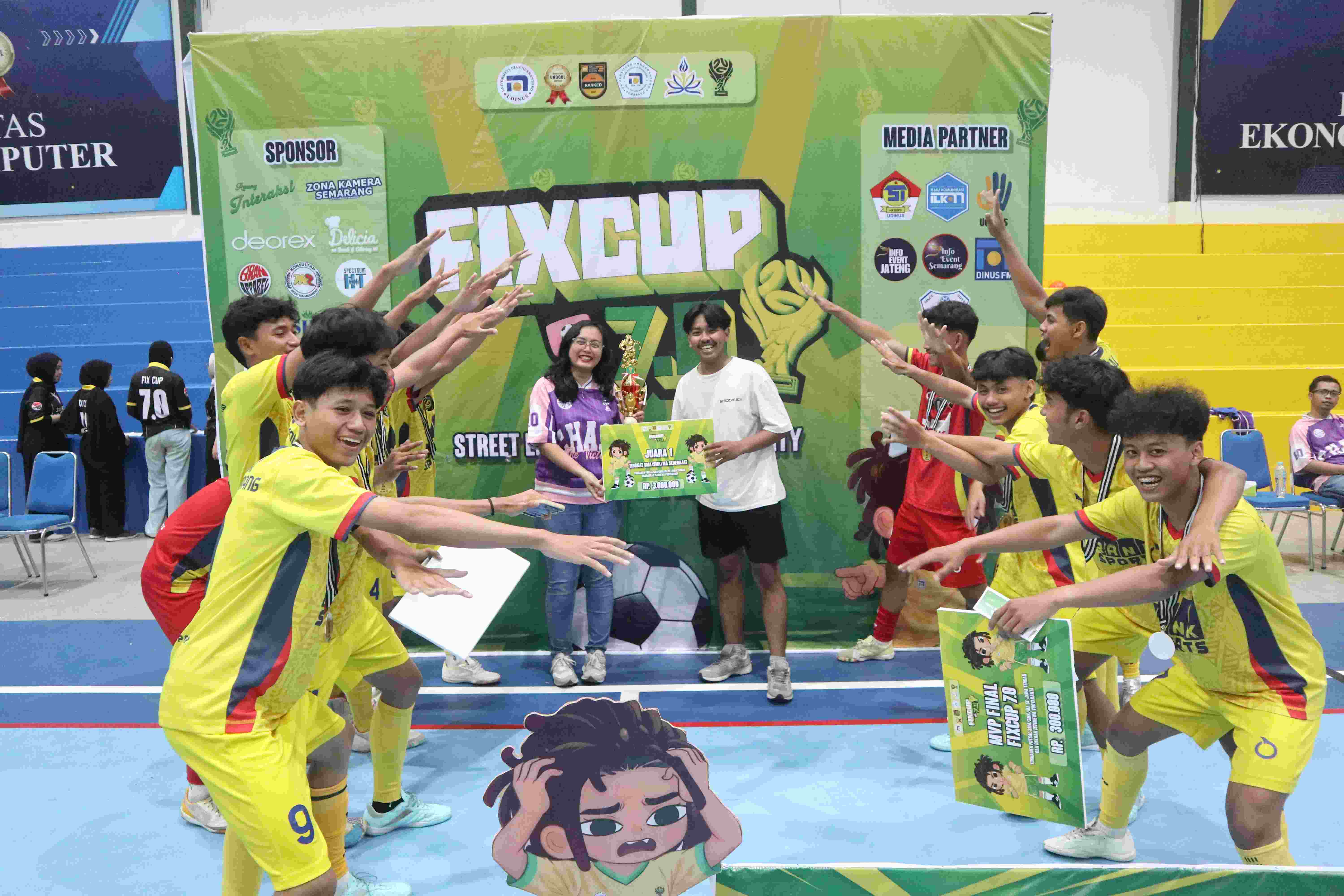 Awarding Juara 1 SMA (SMAN 10 SEMARANG)